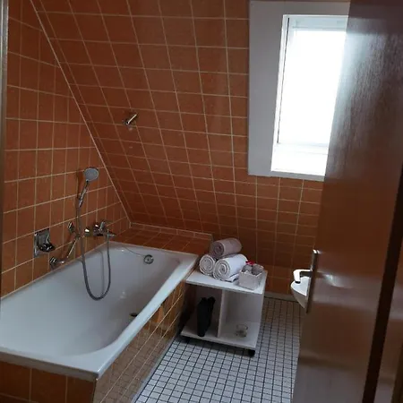 Quarto em Acomodações Particulares Hardegser Strasse 13 *